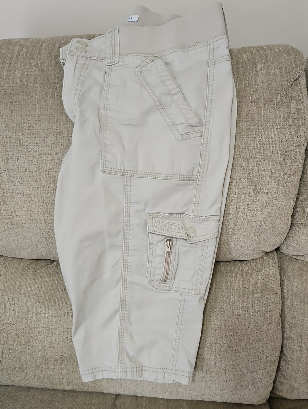 Lee Light Beige Cargo Capris with Utility Pockets
